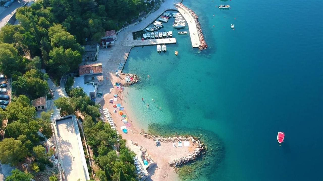 Villa Veronique Драмал Екстериор снимка